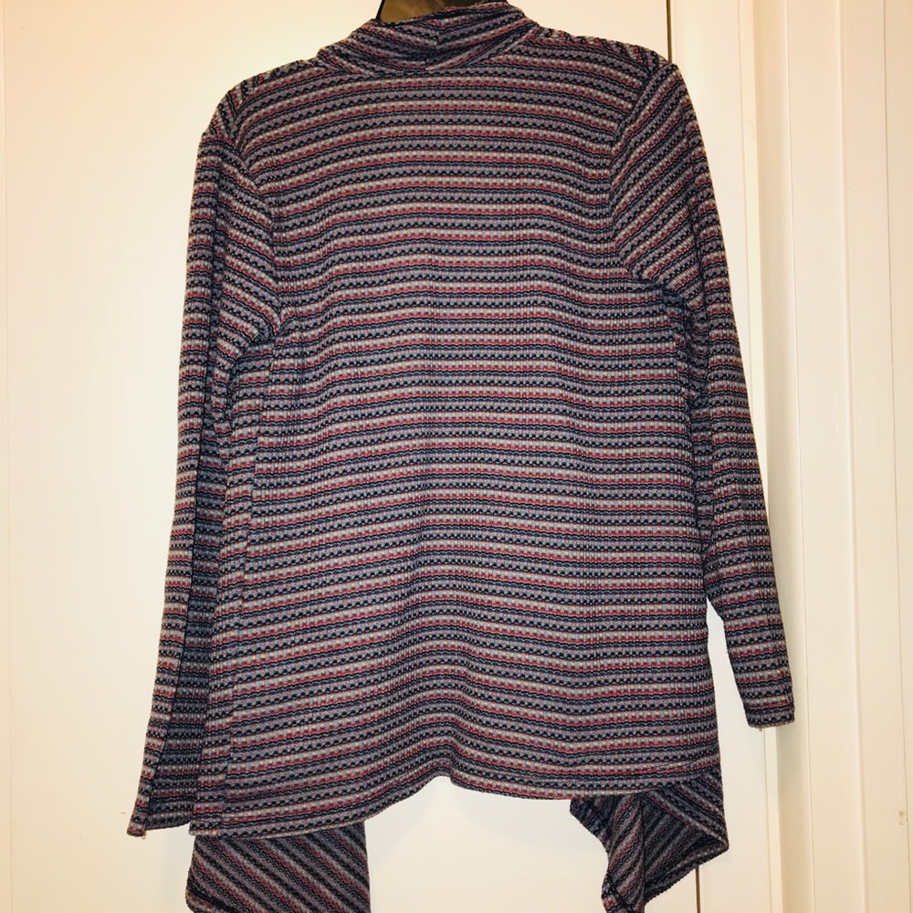 Pretty Sweater - Picture 4 of 5